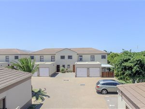 2 Bedroom Apartment in Parklands