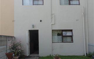 2 Bedroom Apartment in Great Brak River