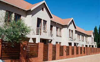 2 Bedroom Apartment in Saxonwold