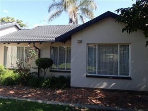 2 Bed House in Wilgeheuwel