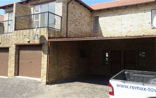 2 Bedroom Duplex in Eike Park