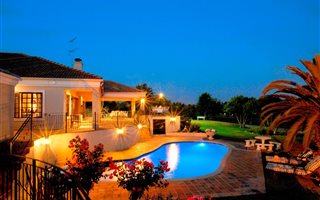 11 Bedroom House in Farmall