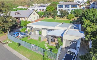 3 Bedroom House in Mountainside