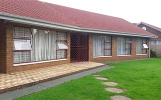3 Bedroom House in Petersfield