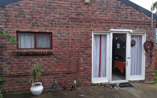 2 Bedroom House in Christmas Rock
