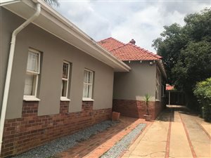 8 Bedroom House in Eastwood