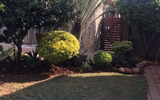 2 Bedroom House in Waterval East