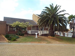 3 Bed House in Mossel Bay Central