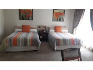 5 Bed House in Brackendowns