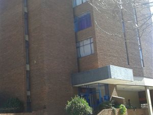 3 Bed Apartment in Yeoville