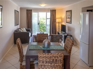 2 Bed Apartment in Gordons Bay Central