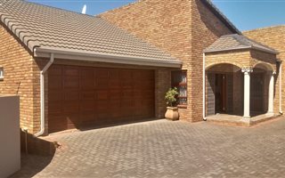 3 Bedroom Cluster in Kenmare