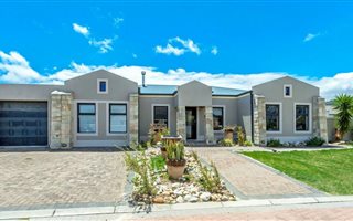3 Bedroom House in Heritage Park