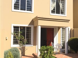 2 Bed Townhouse in Melrose