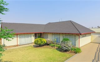 4 Bedroom House in Birchleigh