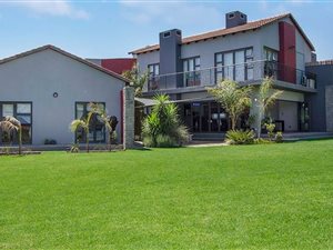 5 Bed House in Tijger Valley and surrounds