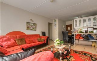3 Bedroom Apartment in Weltevreden Park