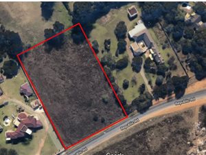 8567 m² Land available in Allandale