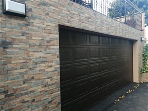 3 Bed House in Caneside