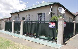 2 Bedroom House in Kenilworth