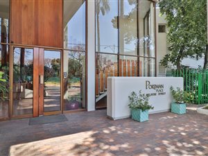3 Bed Apartment in Melrose