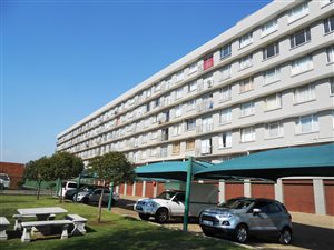 2 Bed Flat in Queenswood