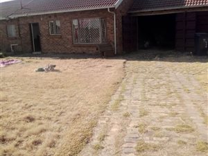 3 Bed House in Vischkuil