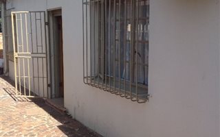 1 Bedroom Flat in Elsburg