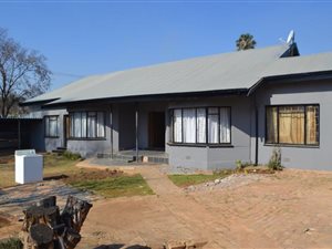 3 Bed House in Daspoort