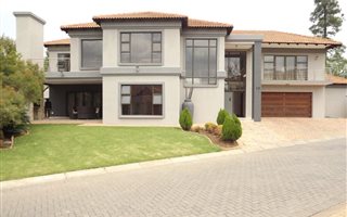 4 Bedroom House in Vanderbijlpark SW