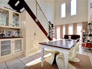 2 Bed Apartment in Bryanston