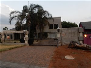 5 Bed House in Hazel Park