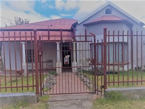4 Bed House in Cradock