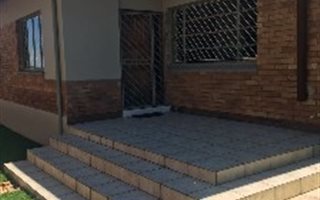 3 Bedroom House in Crosby
