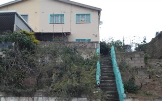 4 Bedroom House in Risecliff