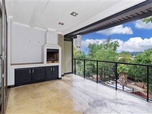 2 Bed Apartment in Braamfontein Werf