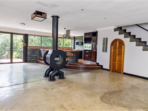 2 Bed Apartment in Braamfontein Werf