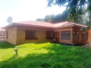 3 Bedroom House in Vanderbijlpark CE1