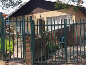 3 Bed House in Woodlands