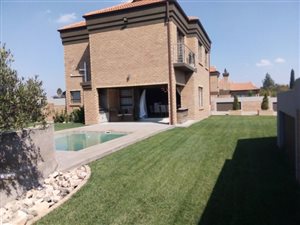 3 Bed House in Pomona