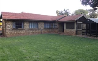 3 Bedroom House in Doornpoort and surrounds