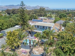 12 Bed House in Westridge