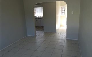 2 Bedroom Flat in Avoca