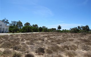 376 m² Land available in Shelley Point