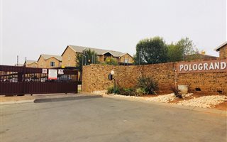 2 Bedroom Apartment in Strubens Valley