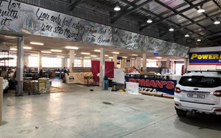 1666 m² Industrial space in Briardene