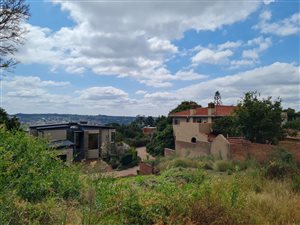 745 m² Land available in Muckleneuk