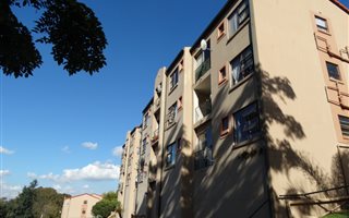 1 Bedroom Flat in Wilro Park