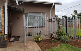 1 Bedroom Flat in Rustenburg Central