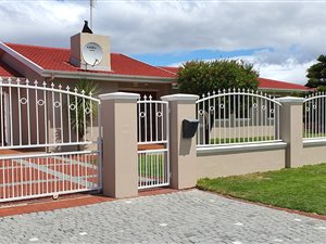 3 Bed House in Zeekoevlei